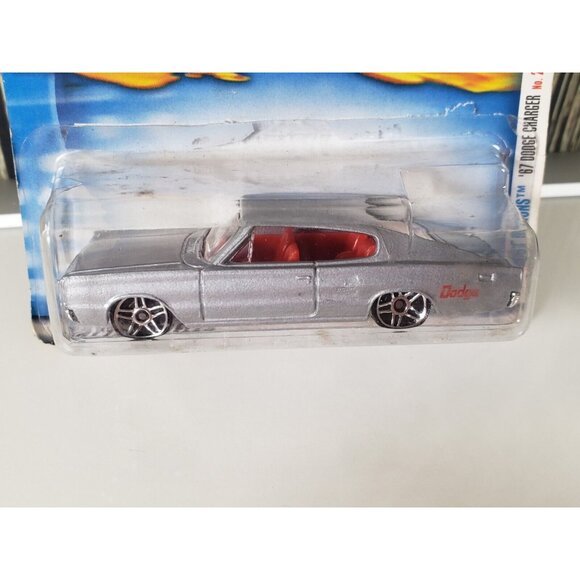 Hot Wheels First Editions Silver '67 Dodge Charger 28/36 Loose w/Card 2000 READ - Picture 2 of 5